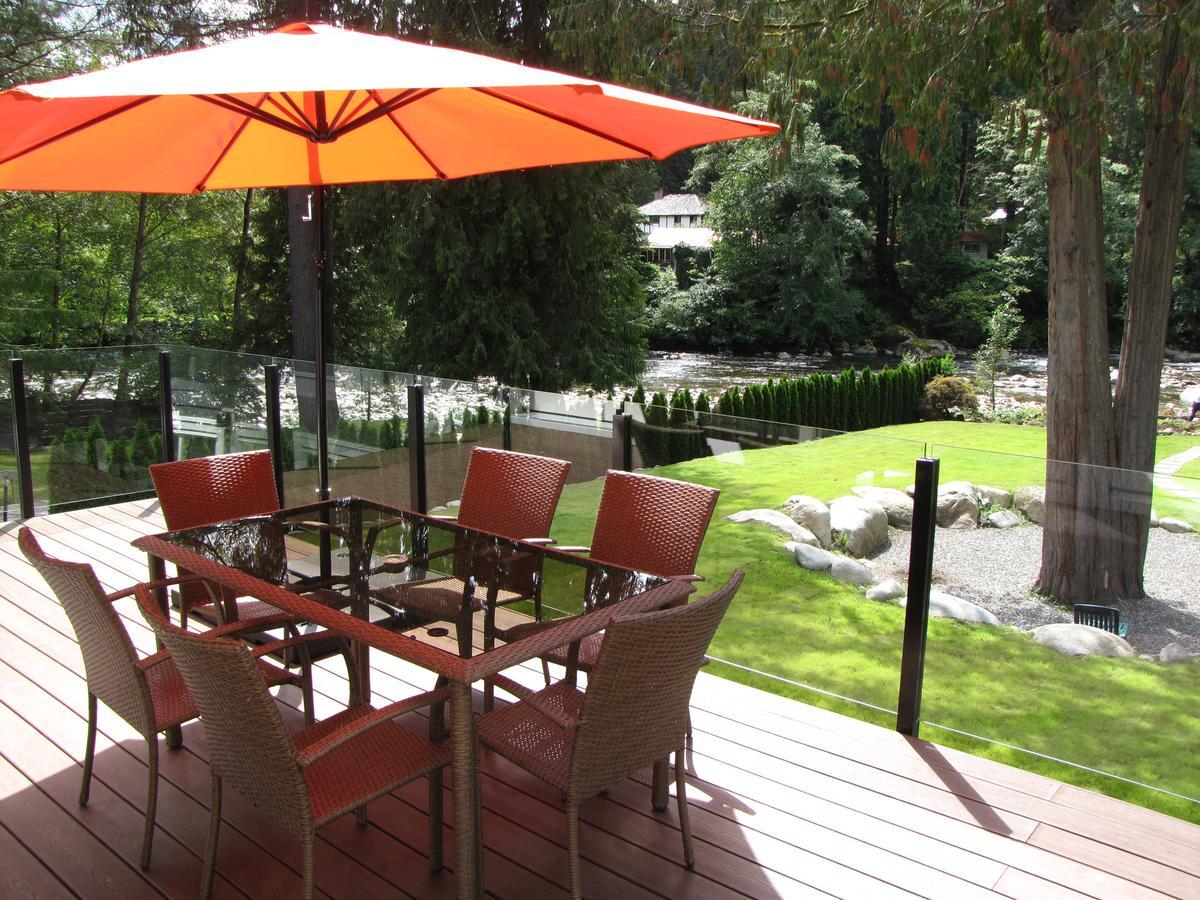 Riverfront Bed And Breakfast Lynn Creek Bagian luar foto